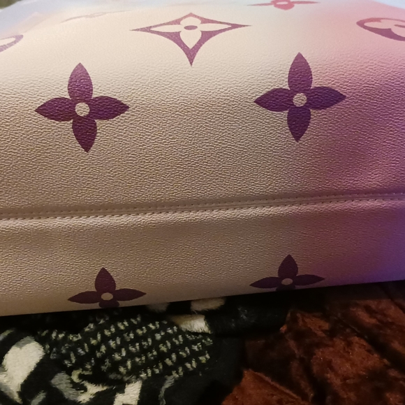 sunset large GM bag 16×13inc Brand NEW never used. comes wit a dust bag. pretty - Picture 7 of 8